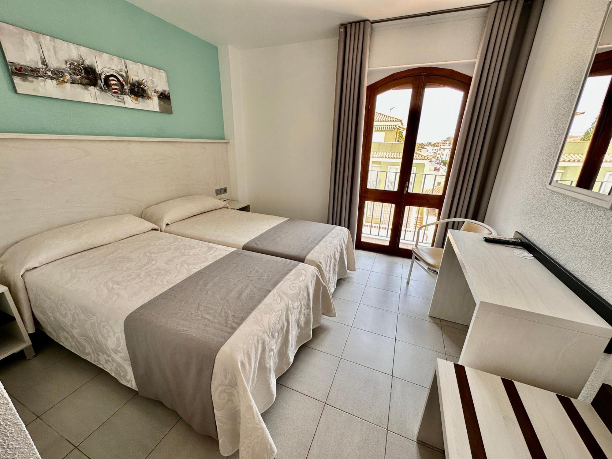 Hotel El Paraiso Калабардина Экстерьер фото