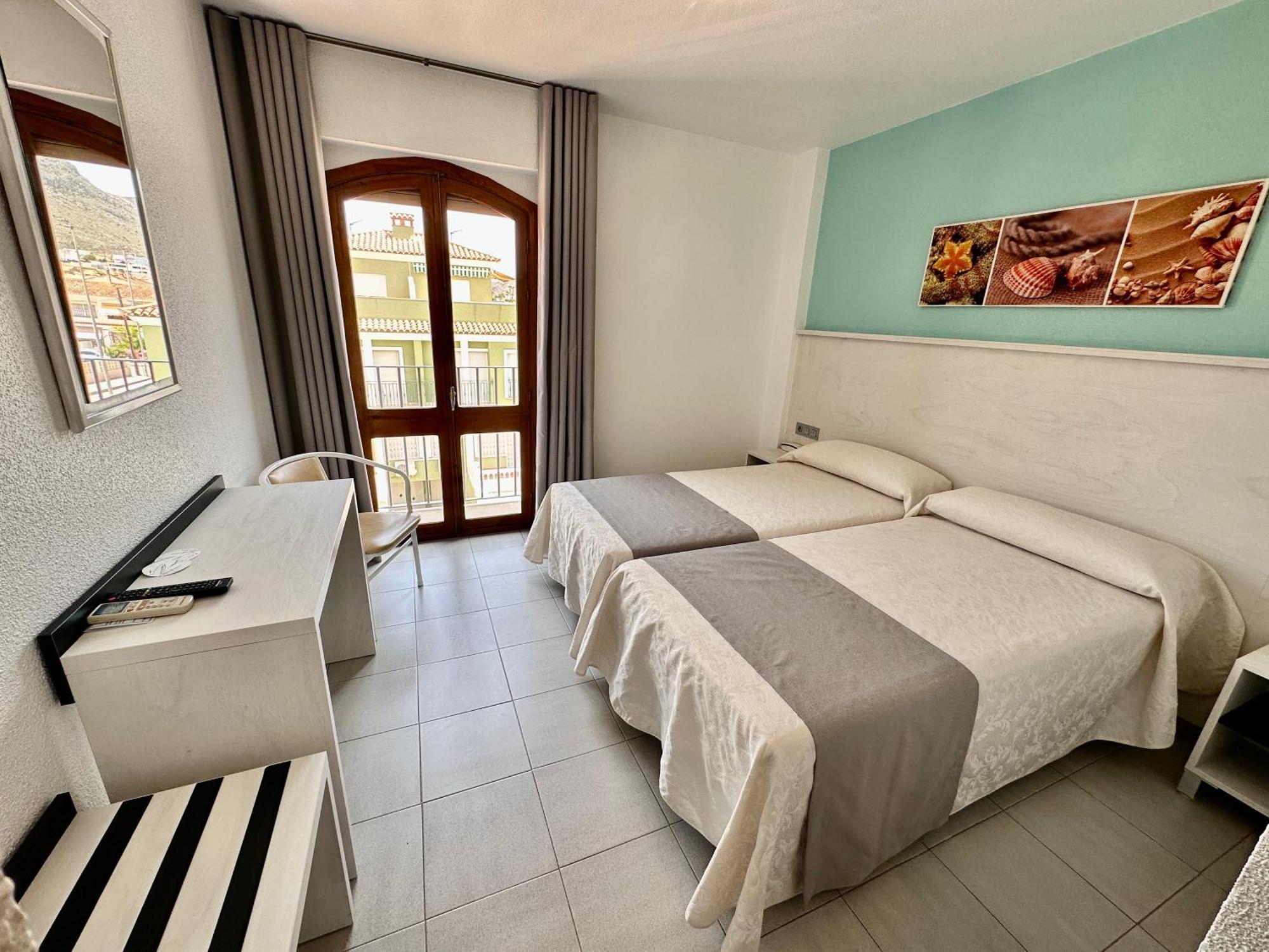 Hotel El Paraiso Калабардина Экстерьер фото